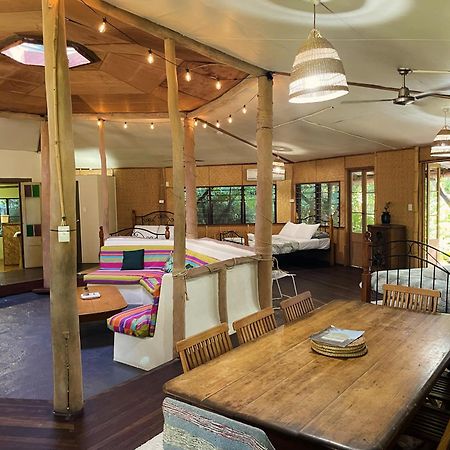 Getaways At Byfield Villa Exterior photo