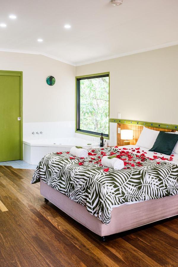 Getaways At Byfield Villa Exterior photo