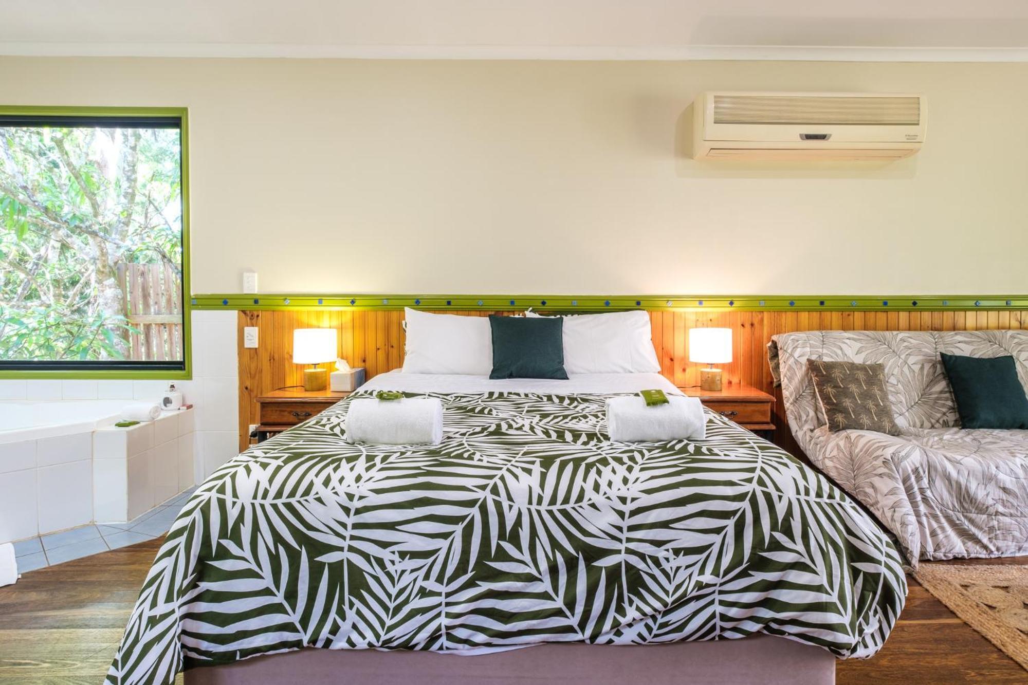 Getaways At Byfield Villa Exterior photo