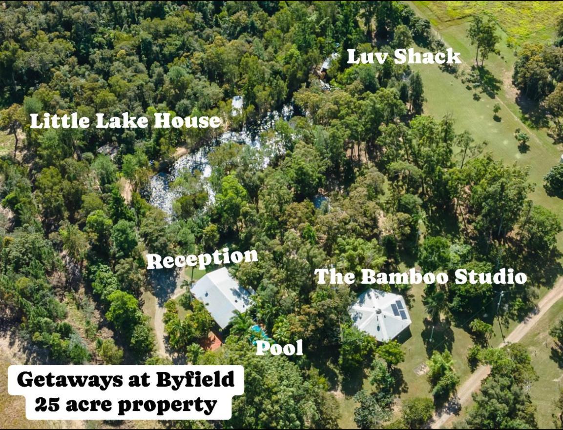 Getaways At Byfield Villa Exterior photo